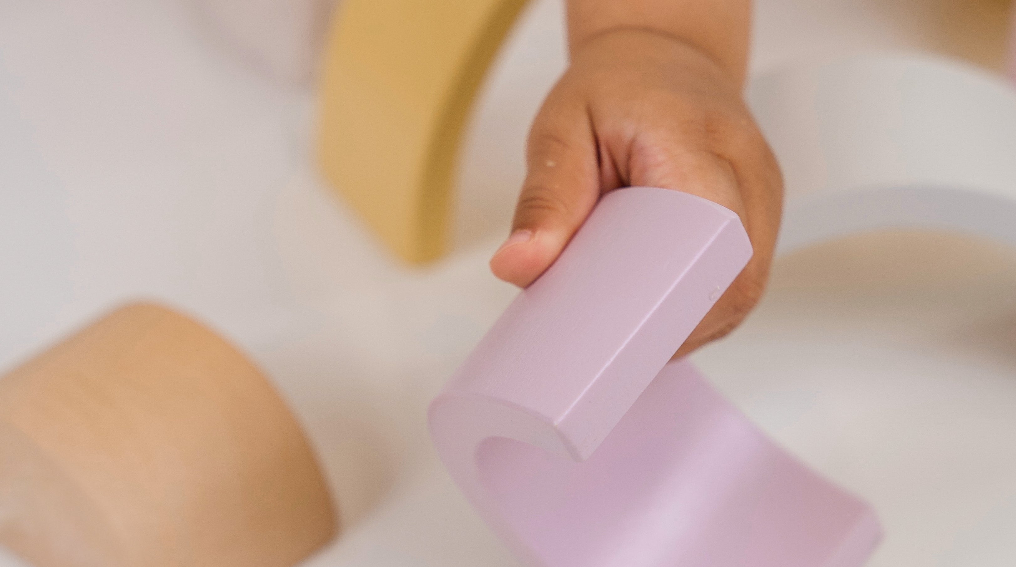 Plastikspielzeug & Co.: Worauf sollte ich bei Spielzeug achten?