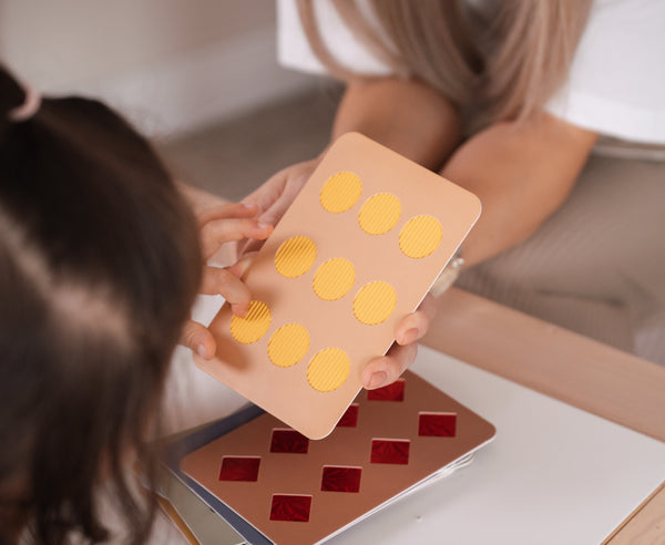 Sensorisches Spielen: So lernt dein Kind am besten!